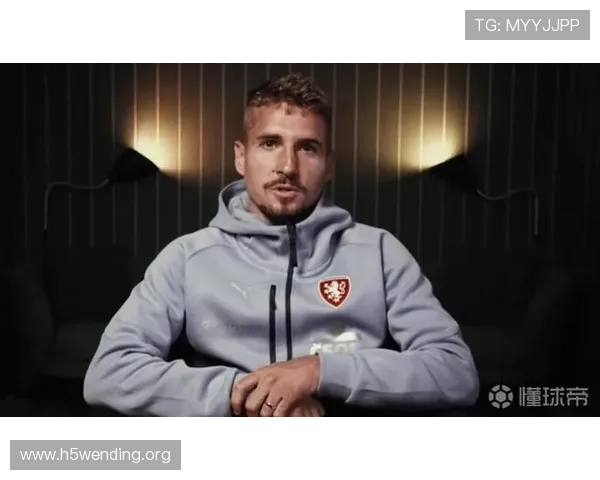 墨西哥对捷克比赛中最耀眼的MVP球员分析与精彩瞬间回顾